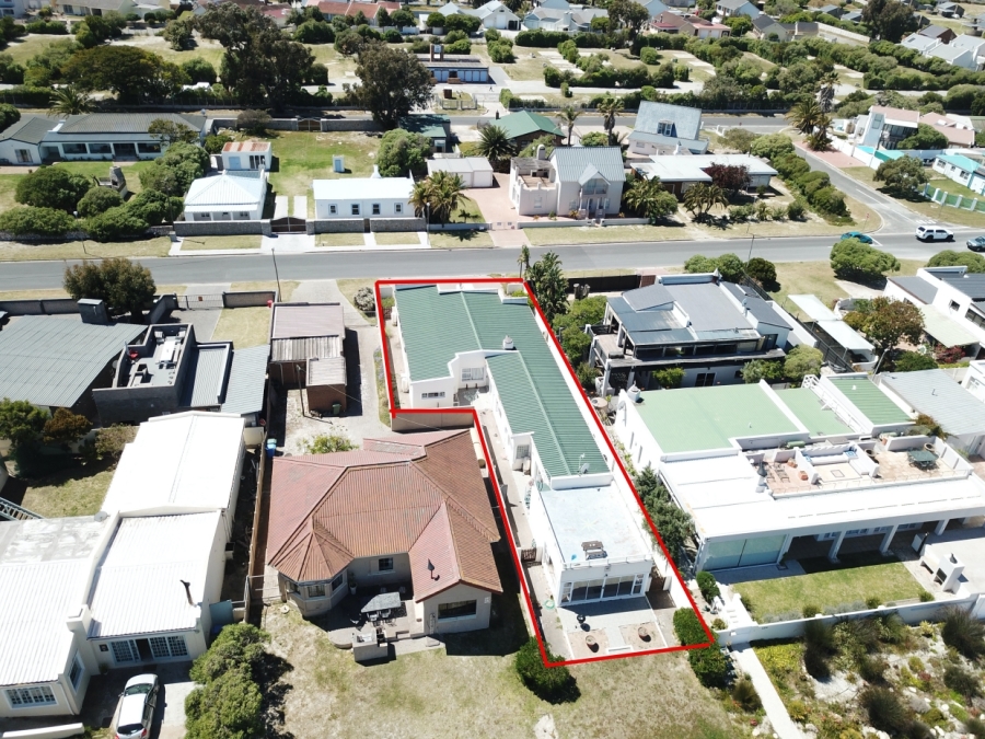 4 Bedroom Property for Sale in Middedorp Western Cape